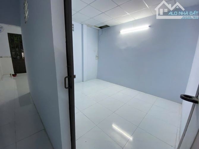 Nhà cấp 4 ngang khủng 4m5 dài 17m tổng 77m2 giá 6,5 tỷ đường Nguyễm Văn Khối Phường 8 Gò V - 3
