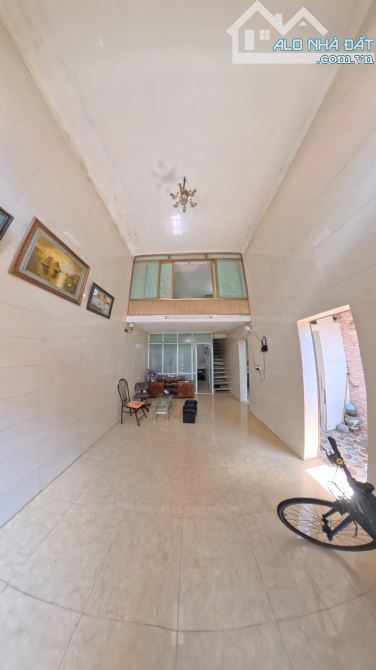 BÁN ĐẤT TẶNG NHÀ CẤP 4 SỬ DỤNG TỐT - MẶT NGÕ NGUYỄN VĂN LINH - NGAY GẦN BỆNH VIỆN QUỐC TẾ - 3