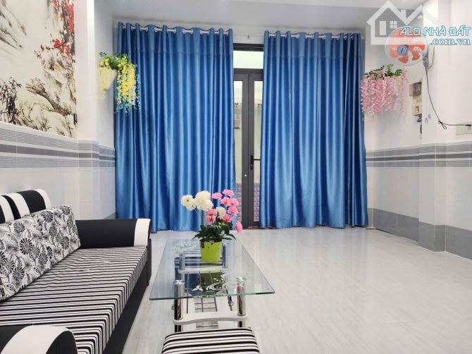 Nhà đẹp long lanh cách Mặt tiền phạm thế hiển chỉ 1 căn giá : Hời - 3