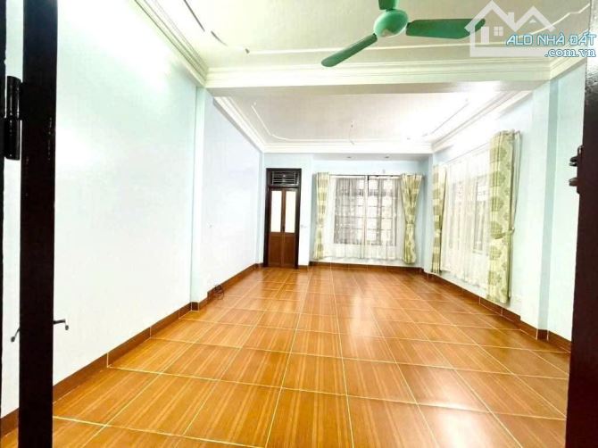 💥 GIÁ ĐẦU TƯ🔖🔖XUÂN ĐỈNH - 5 tầng/57m² - 3 THOÁNG, gần Ô tô - chỉ 10 tỷ tí ti - 3