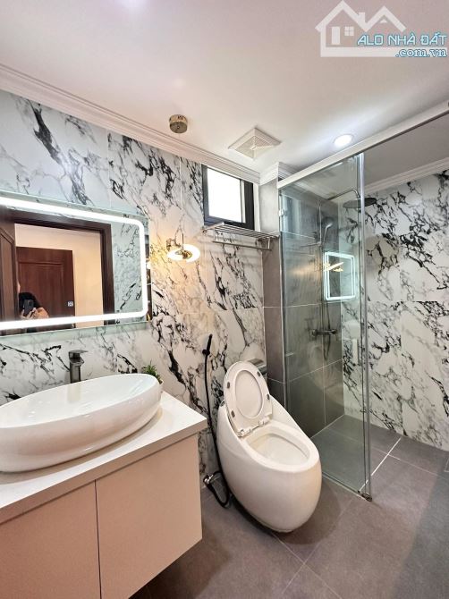 Ngọc Khánh, diện tích  52m.  6tầng. MT 4.6m. Giá 17,5tỷ, Ba Đình - 3