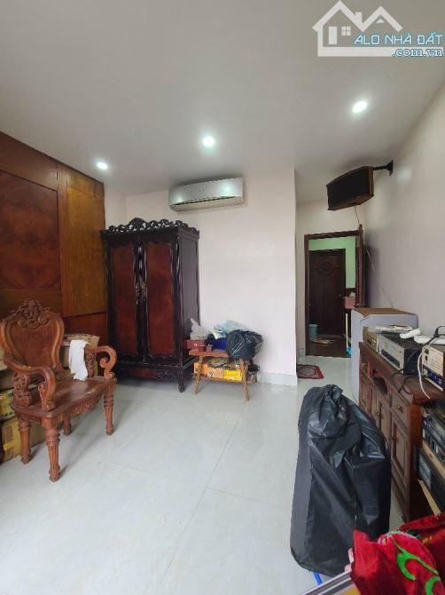 NHÀ ĐẸP NGANG 8M,3 TẦNG 92M2,SÁT TÊN LỬA,GIÁP Q6,ĐƯỜNG XE TẢI 8M,CHỈ 8xx tỷ - 4