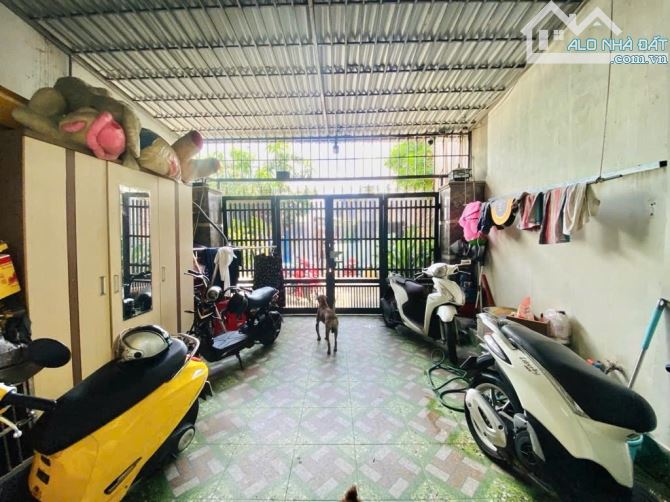 KHU ĐỒNG BỘ - PHẠM VĂN CHIÊU - HXH 8M - 98M² - 4 TẦNG - 8PN - 3