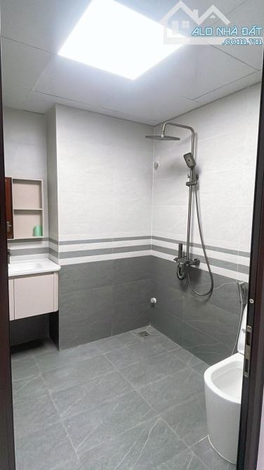 SIÊU PHẨM PHÂN LÔ VIP - NHÀ 7 TẦNG THANG MÁY - Ô TÔ VÀO NHÀ - KINH DOANH CỰC ĐỈNH 🌟 - 3