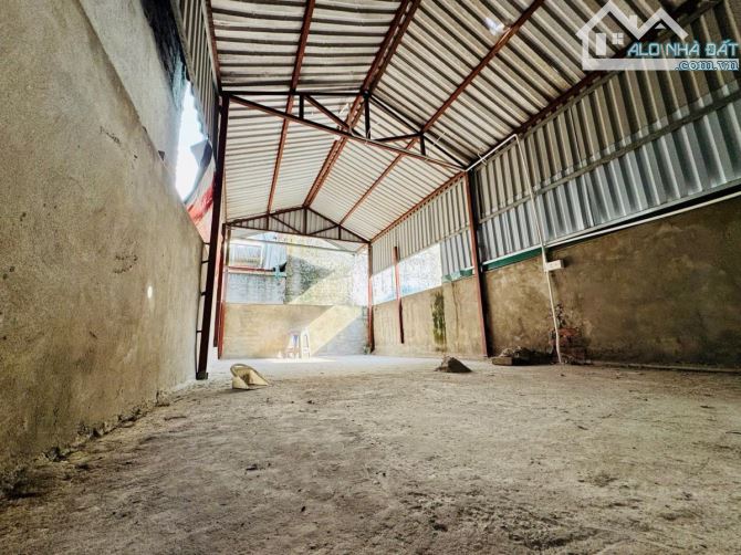 Bán nhà phố Bùi Xương Trạch, 21m2, 3 tầng, ngõ nông đẹp, gần ô tô đỗ giá 1.8tỷ - 3