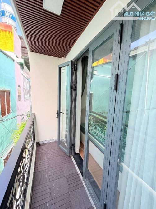 🏡Bán nhà nhỏ xinh xinh Lạc Long Quân - 24m2 - 2 Tầng , 2pn - Ngang 3.2m - Hẻm 2m 🏡 - 3