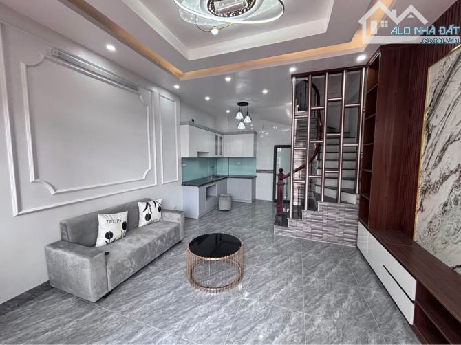 🏠NHÀ 5 TẦNG 37M2 – GẦN AEON LONG BIÊN– GIÁ 5.X TỶ – NGÕ NÔNG –AN NINH TUYỆT VỜI🏠 - 3