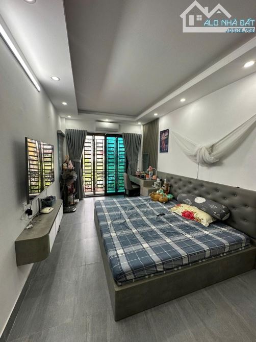 Bán nhà ngõ 299 Hoàng Mai,xây mới 5 tầng sẵn nội thất. - 3