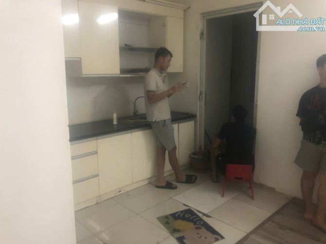 Cho thuê căn hộ chung cư HH Linh Đàm, tầng 2, 50m2, chỉ 6.5tr - 3