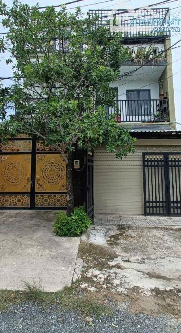 GẤP BÁN ĐẤT TẶNG NHÀ C4, P/LÔ, HXH TRÁNH, DT 200M², GÒ CÁT, PHÚ HỮU - 3