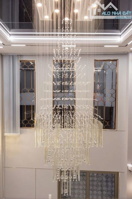 Bán căn nhà FULL NỘI THẤT đường NGUYỄN VĂN KHỐI PHƯỜNG 11 - 33
