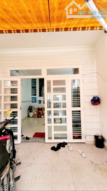 Nhà 1 Lầu 4x15m Đường Thạnh Xuân 33, P.Thạnh Xuân Quận 12 Giá 6.5tr/th Cọc 1th - 4