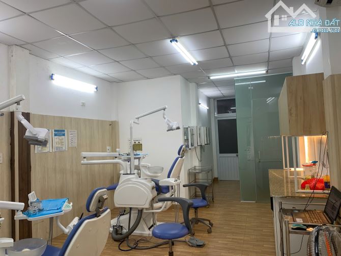 Mặt tiền đường Nguyễn Tất Thành chỉ 2,7x tỷ - 4