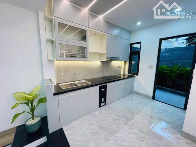 Chuyển Nhượng Nhà 3 Tầng Kiệt Ô Tô Ngự Bình Cách Đường Chính 20M An Cư - 4