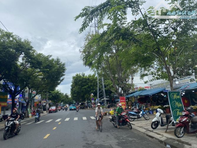Cần bán 2 lô liền kề MT Lê Thanh Nghị( 2MT Trước sau), 230m ngang 10m đối diện chợ - 4