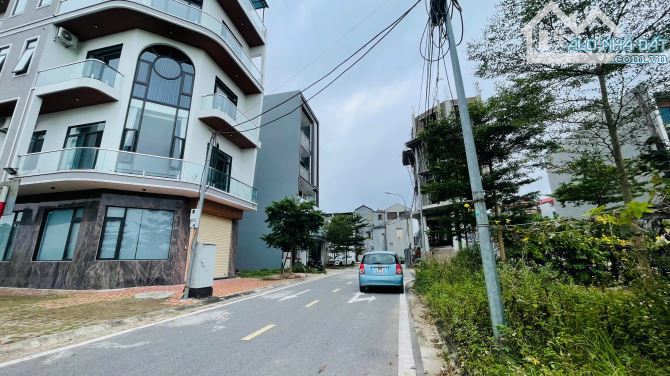 Cần bán lô góc 114m đất đấu giá Tổ 1 Thị Trấn Sóc Sơn vỉa hè kinh doanh nhỉnh 10 tỷ xíu - 4