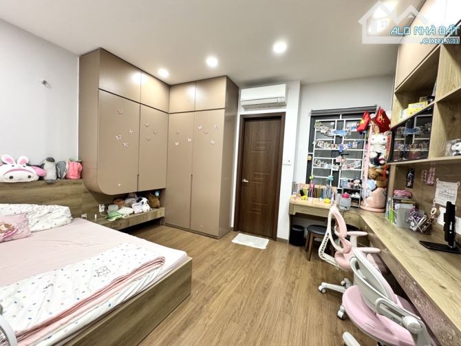 Nguyễn Văn Công, giáp Tân Bình, 6 tầng thang máy,6 PN, 9.5 tỷ - 4