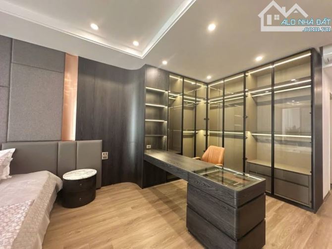 SIÊU PHẨM - RESORT 5 SAO, CHỢ NGỌC THỤY, LONG BIÊN 65M, BÁN NHÀ , Ô TÔ THANG MÁY - 1X.X Tỷ - 4