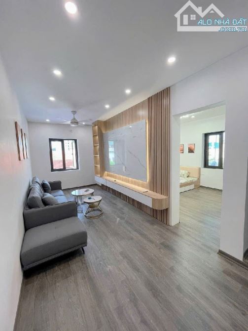 BÁN TẬP THỂ THANH XUÂN TRUNG – NGUYỄN HUY TƯỞNG – SỔ 40.2M², THỰC TẾ 120M² – 4.85 TỶ - 4