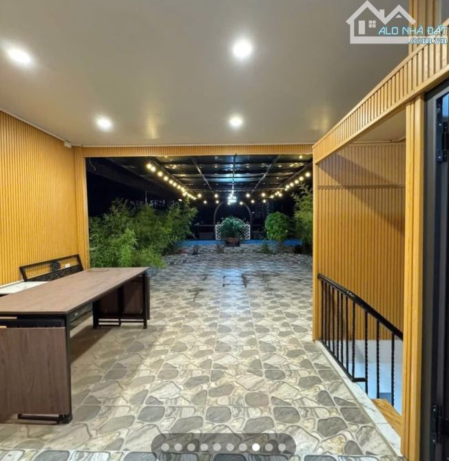 CỰC HIẾM-NHÀ 5 TẦNG-QUANG TRUNG-THANG MÁY-42M-lô góc-KINH DOANH-3 thoáng-TT Hà Đông-GIÁ 8T - 4