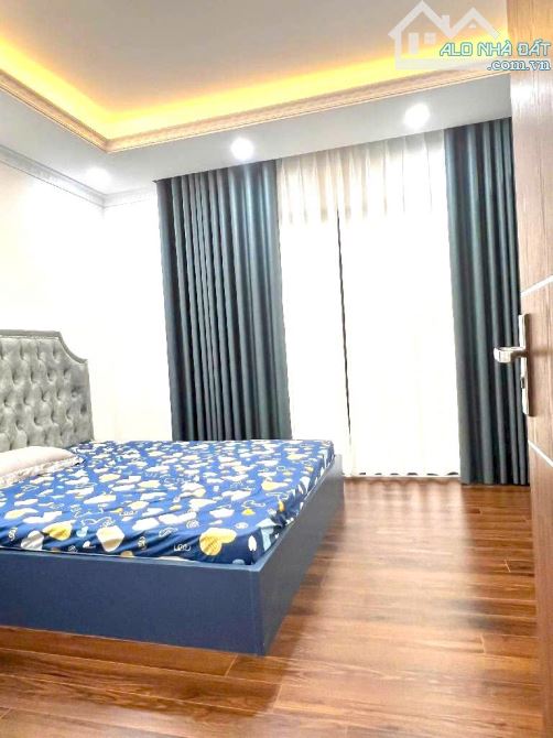 CẦN BÁN NHÀ LONG BIÊN, DIỆN TÍCH RỘNG 42 M², DÂN XÂY, LÔ GÓC THOÁNG SÁNG, FULL ĐỒ - - 4
