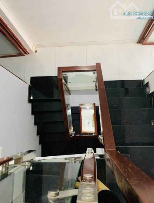 Nhà Bình Thạnh giá 5ty5 1 trệt 3 lầu 7 phòng cho thuê - 4