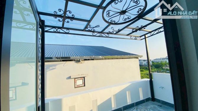 BÁN NHÀ LÔ GÓC THẠCH BÀN LONG BIÊN NHỈNH 5 TỶ 35m MT 4m 5 TẦNG Ô TÔ KINH DOANH GẦN AEON - 4