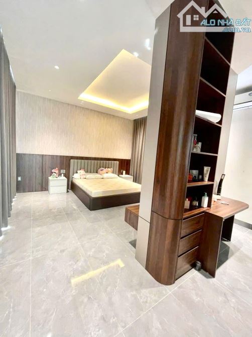 Bán căn Biệt Thự Ven Sông Hàn mặt tiền đường sát Lê Văn Duyệt Quận Sơn Trà với 288m đất - 4