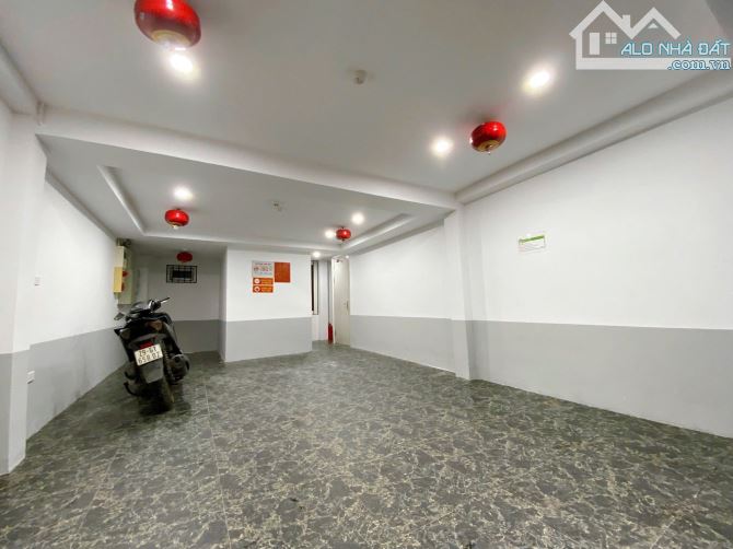 HÀNG HIẾM CHUGN CƯ MI NI Ô TÔ 7 CHỖ QUA NHÀ - hOÀNG VĂN THÁI THANH XUÂN 16 TỶ - 4