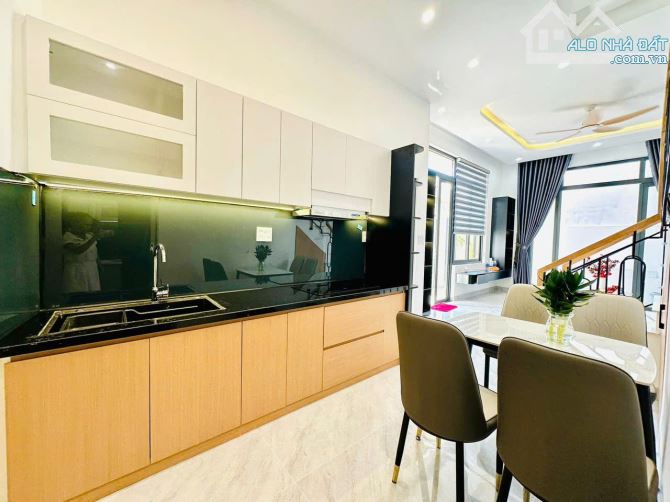 NHÀ THIẾT KẾ 3 TẦNG 3 MÊ - KIỆT Ô TÔ 4M TÔ HIỆU THÔNG NGUYỄN MỘNG TUÂN - HÒA MINH - ĐÀ NẴN - 4
