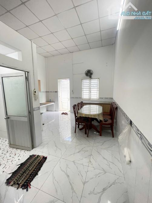 Bán lỗ vốn căn nhà Đ.Cây Da - củ chi - 133m2 - sổ riêng - 855 triệu - 4
