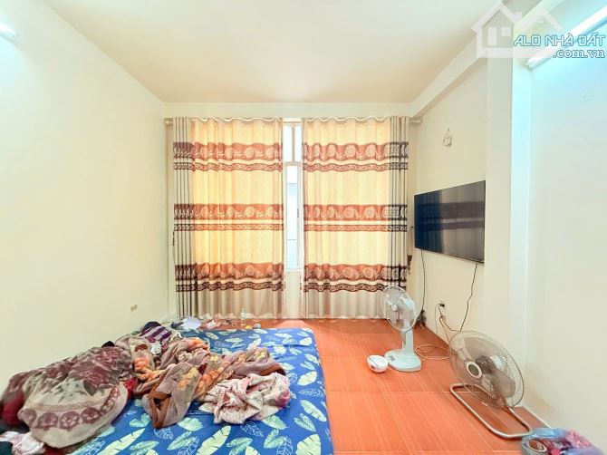 Giá Đầu Tư...Vương Thừa Vũ, Thanh Xuân - Phân Lô, Oto Tránh...51m2 x 4 Tầng, Mặt Tiền 4.1m - 4