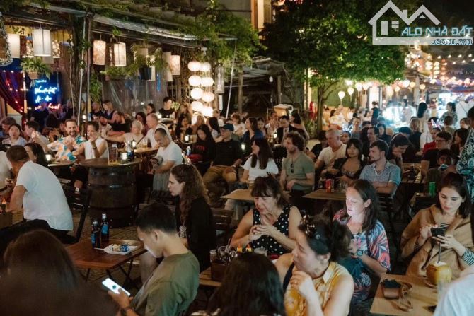 Cơ hội kinh doanh vàng!  Bán gấp quán bar hiện đại, 200m2 địa ngay trung tâm Hội An - 4