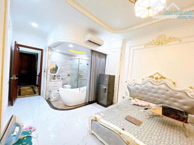 NHÀ ĐẸP 60M2 NGAY GÒ FẦU - 4 TẦNG SANG TRỌNG - ĐƯỜNG NHỰA 10M VỈA HÈ - NỘI THẤT FUl - 9tỷ - 4