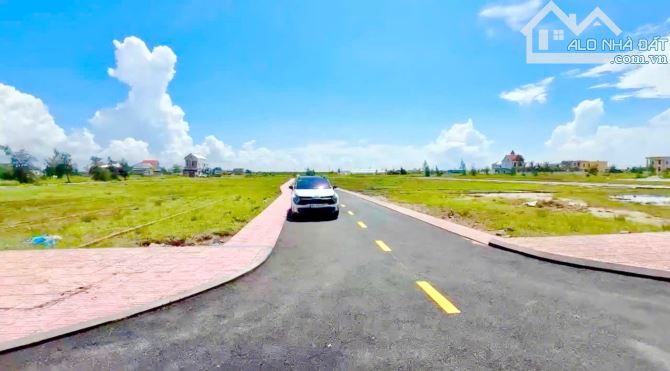 EM CẦN GIẢI NGÂN GẤP LÔ TRỤC CHÍNH - 100m2 - Đ36Mm, VỈA 4m - 2,05 tỷ - 4