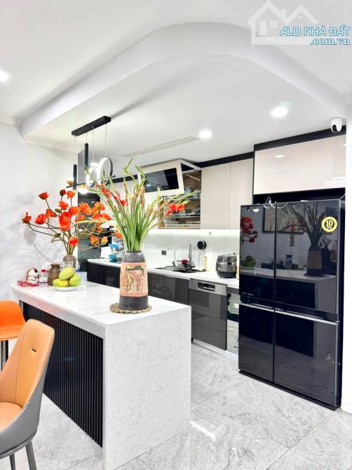 Căn góc 136m² New Skyline Văn Quán – View hồ triệu đô, full nội thất cao cấp – 12.4 tỷ - 4