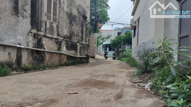163,4M làn 2 QL6 Đông Phương Yên xã Phú Nghĩa - 4