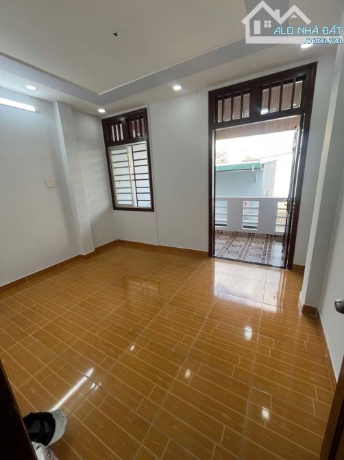 Bán nhà 3 tầng đẹp, 32m² (4x8), Tân Hòa Đông, ngay Phan Anh, Tô Hiệu, chỉ hơn 3 tỷ - 4