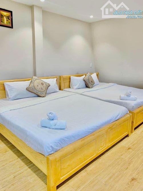 Khách Sạn 16 phòng Mặt Tiền, 405 đường Nguyễn Văn Trỗi, P.02, 2 hầm, 1 trệt, 2 lầu, áp mái - 4