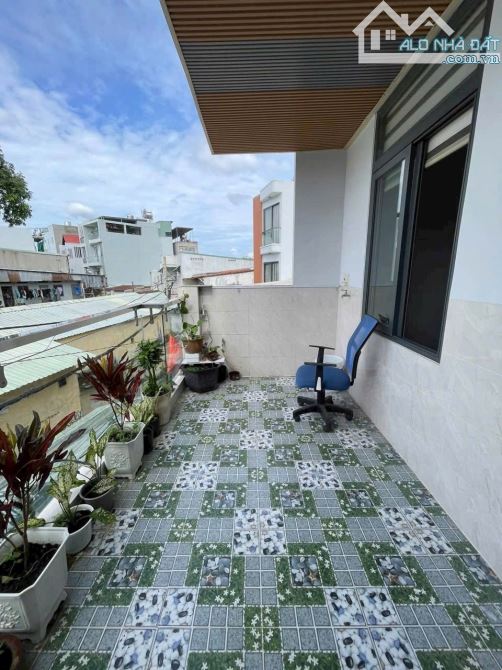 🚚 HẺM XE TẢI - GẦN GA METRO P HIỆP PHÚ 2 TẦNG BÊ TÔNG CỐP THÉP DIỆN TÍCH THỰC TẾ 50 M² - 4