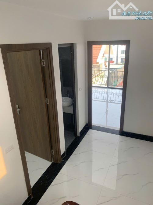 Nhà riêng 48m2 Trạm Trôi, Hoài Đức. Đơn lập 5 tầng 4 ngủ cạnh chợ Giang Xá. Nhà đẹp ở ngay - 4
