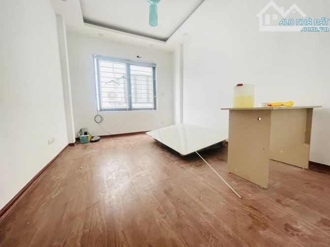 13,8 Tỷ. Hàng xóm KĐT mới Đại Kim, 51m*5 tầng, mặt tiền 4m, 2 thoáng. Kinh doanh đỉnh - 4