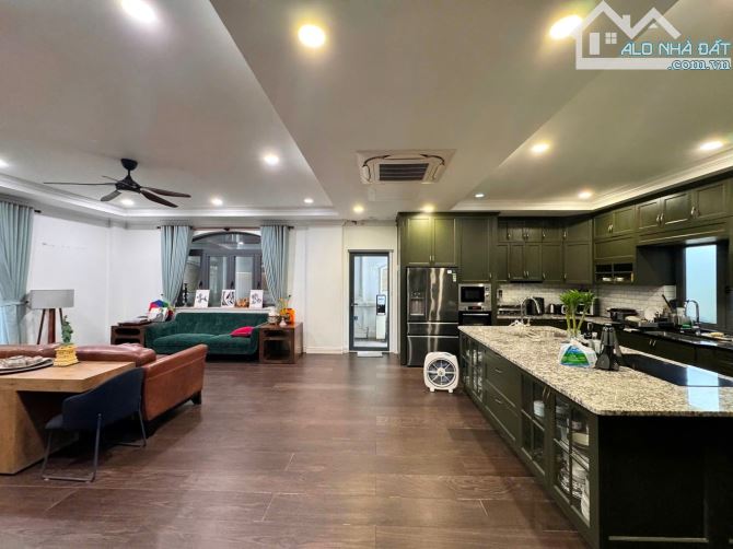 Bán Biệt Thự CityLand, 99 Nguyễn Thị Thập, P.Tân Phú, Quận 7. 14.5x25.5m, Hầm 4 Tầng - 4