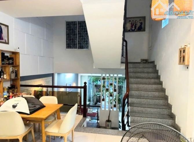 BIỆT THỰ  HUỲNH MẪN ĐẠT - LÔ GÓC 2 MẶT TIỀN - 100M2  – 3 TẦNG – NHÀ KIÊN CỐ - 12,7 TỶ - 4