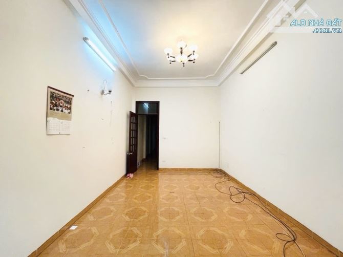 SIÊU HOT PHÂN LÔ Ô TÔ VÀO NHÀ KHƯƠNG TRUNG - NGÃ TƯ SỞ 60M 4 TẦNG NHÀ DÂN XÂY CHẮC CHẮN - 4