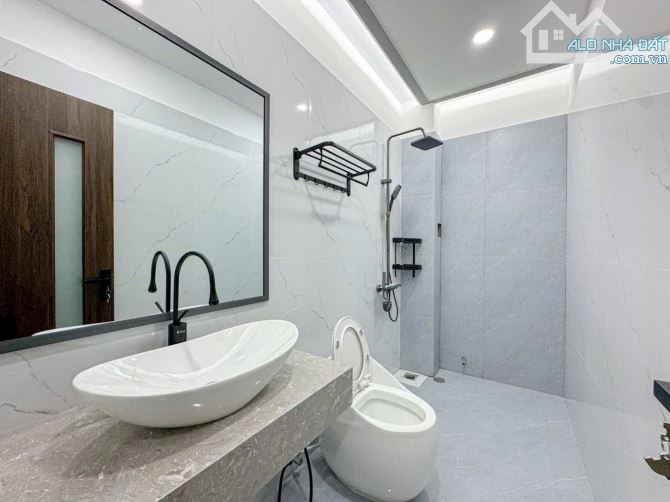 QUẬN 7 - HẺM 1041/ TRẦN XUÂN SOẠN, TÂN HƯNG - NHÀ PHỐ 3 TẦNG 60M2 (5x12) - 4