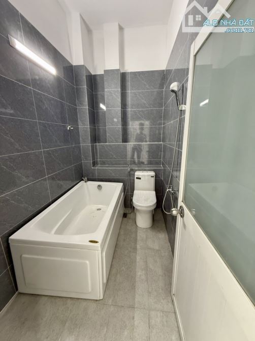 BÁN NHÀ HẺM XE TẢI AN DƯƠNG VƯƠNG, BÌNH TÂN, 4x12M, 3 TẦNG, CHỈ HƠN 5 TỶ - 4