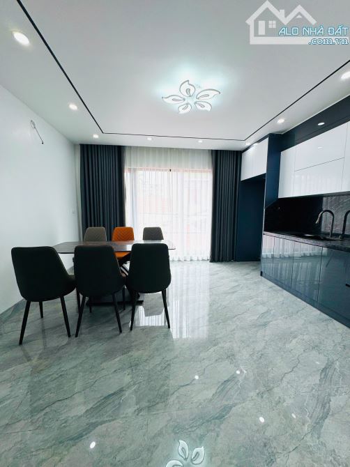 Nhà phố Cổ Linh - Long Biên. Căn góc, full nội thất, thang máy xịn sò. 40m*6tầng*mt4.8m - 4