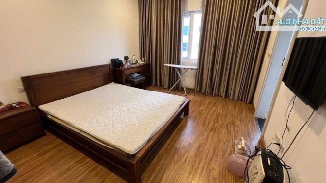 HOÀNG QUỐC VIỆT CẦU GIẤY, NHÀ ĐẸP DÂN XÂY 5TẦNG 35M, GẦN PHỐ, Ô TÔ GẦN NHÀ. - 4