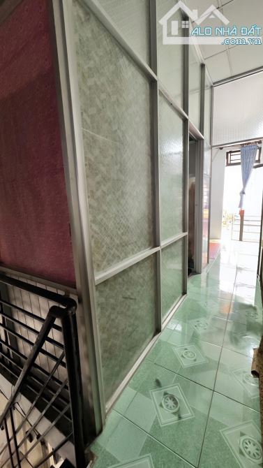 Giảm 100tr_ GIÁ MỚI 2ty980 _ nhà TRƯƠNG THỊ HOA, sát METRO Q12_Sổ HỒNG RIÊNG CN35m2_ 2tầng - 4